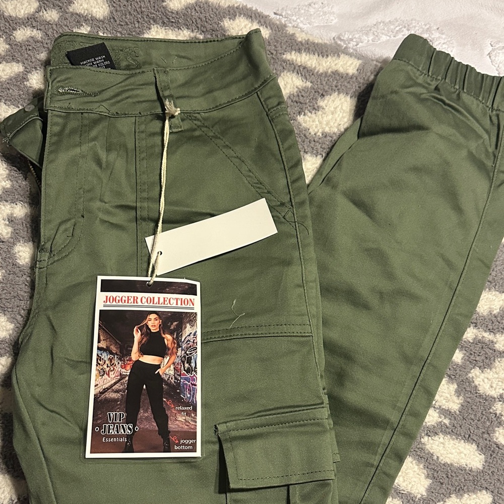 Juniors Green Pants